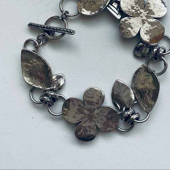 SOLD: Silpada Sterling Clover Bracelet 925 - Picture 2 of 9